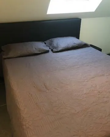 Soetkin Apartment *